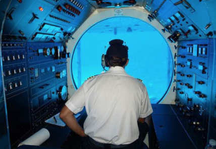 premiere-mondiale-voyage-traversee-atlantique-sous-marin-cabine-hublot-compagnie-dreamlines-incroyable-blague-poisson-avril-2