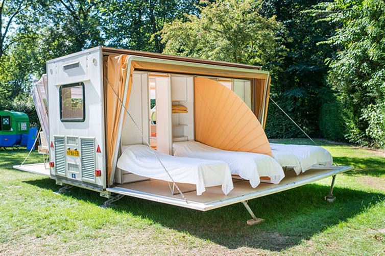 caravane-parfaite-pour-vos-vacances-qui-va-vous-reconcilier-avec-camping-de-markies-invention-5