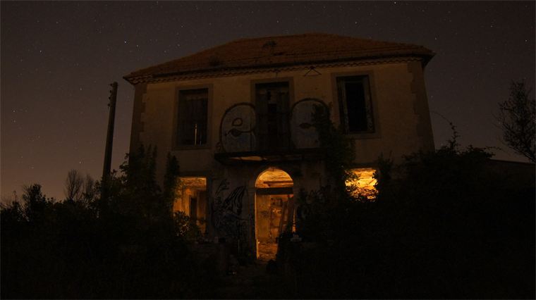 paranormal maison hantee